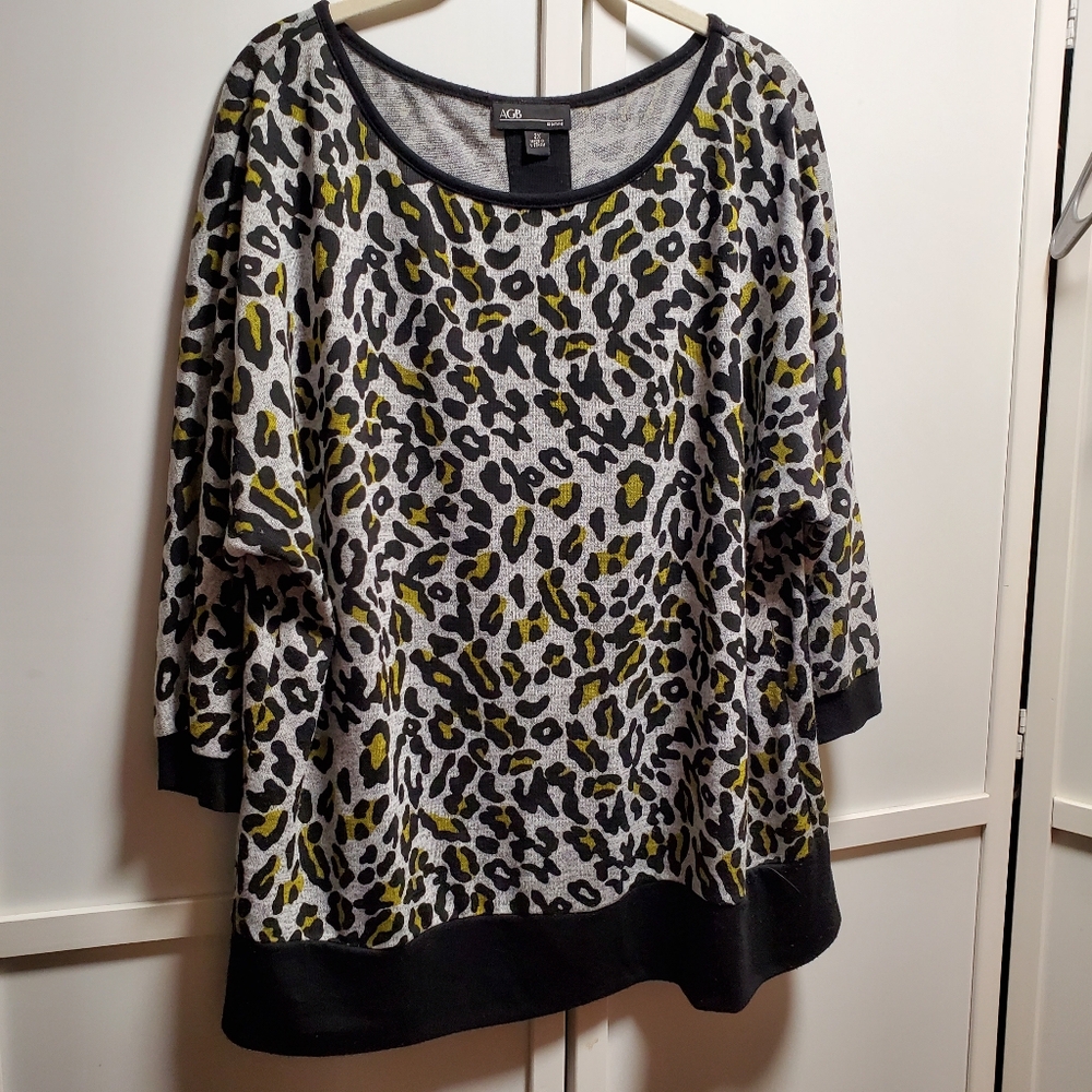AGB Woman Top
